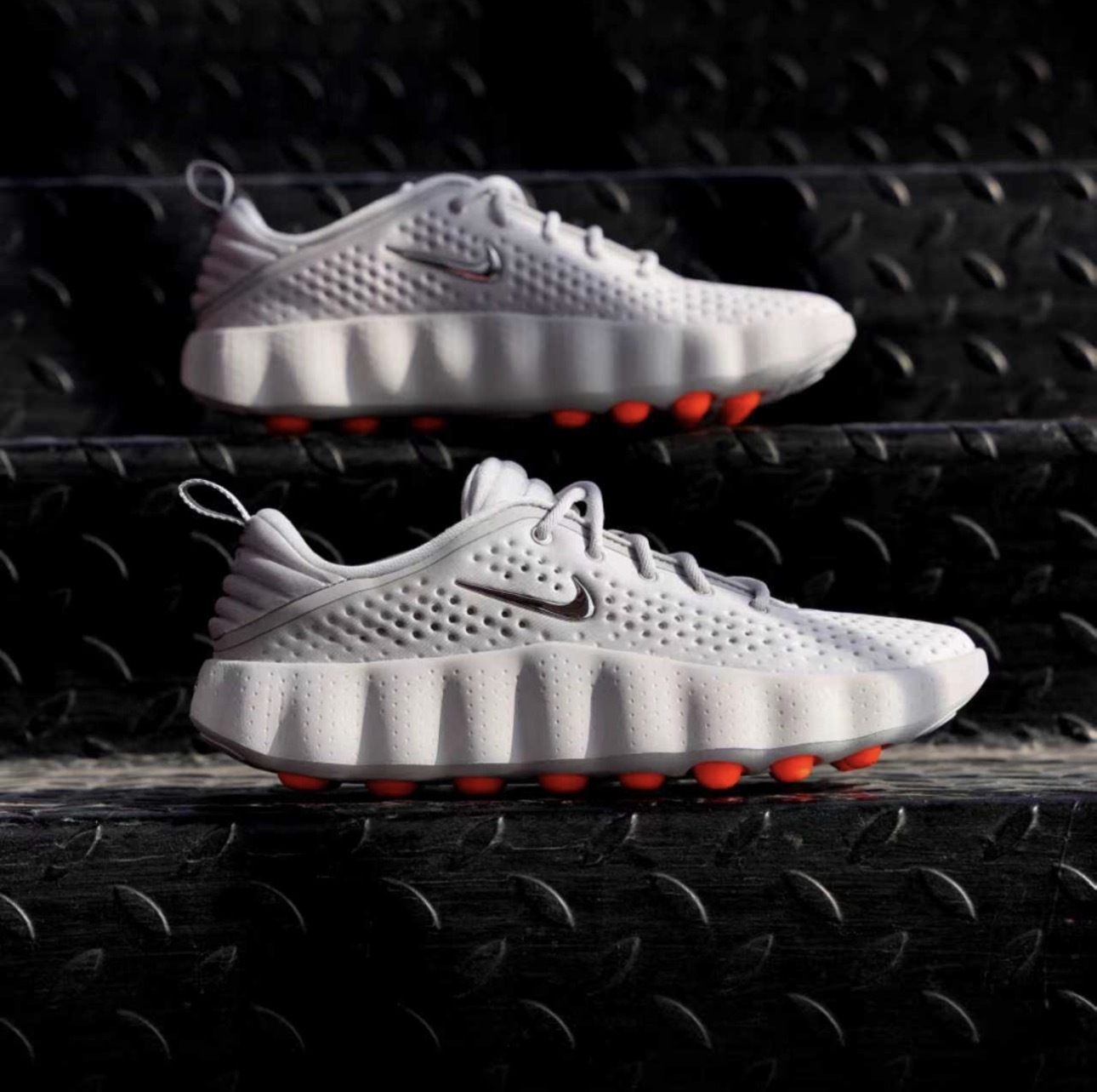 Nike Mind 002 按摩鞋 灰色