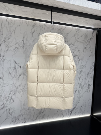 prada普拉達新款提花尼龍羽絨服金屬小標羽絨服