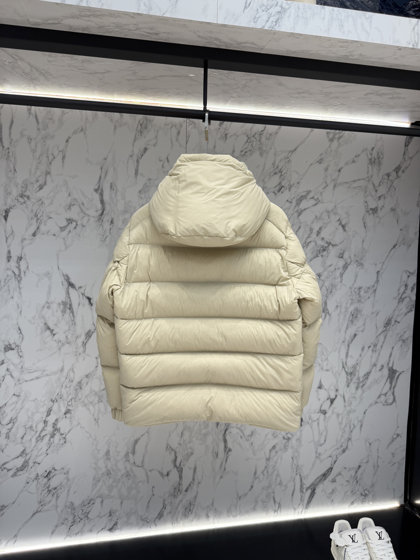 prada普拉達新款提花尼龍羽絨服金屬小標羽絨服