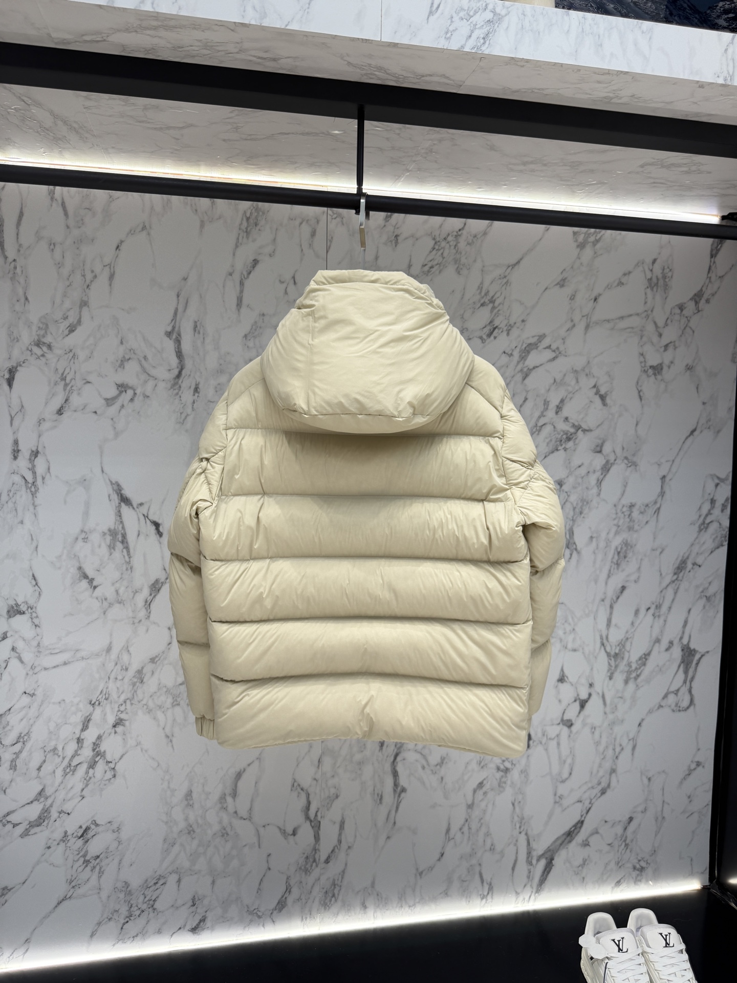 prada普拉達新款提花尼龍羽絨服金屬小標羽絨服