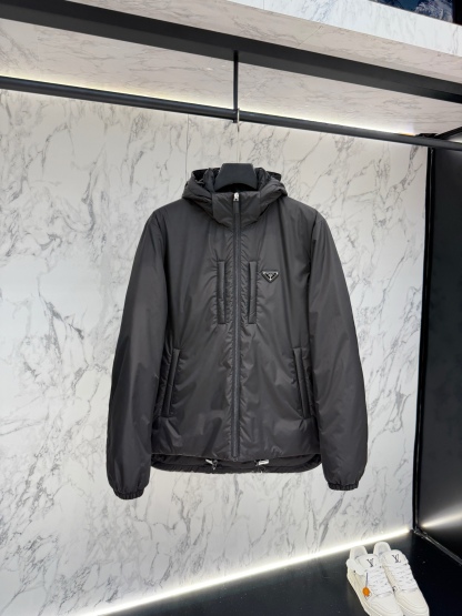 prada普拉達新款提花尼龍羽絨服金屬小標羽絨服