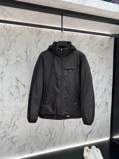 prada普拉達新款提花尼龍羽絨服金屬小標羽絨服