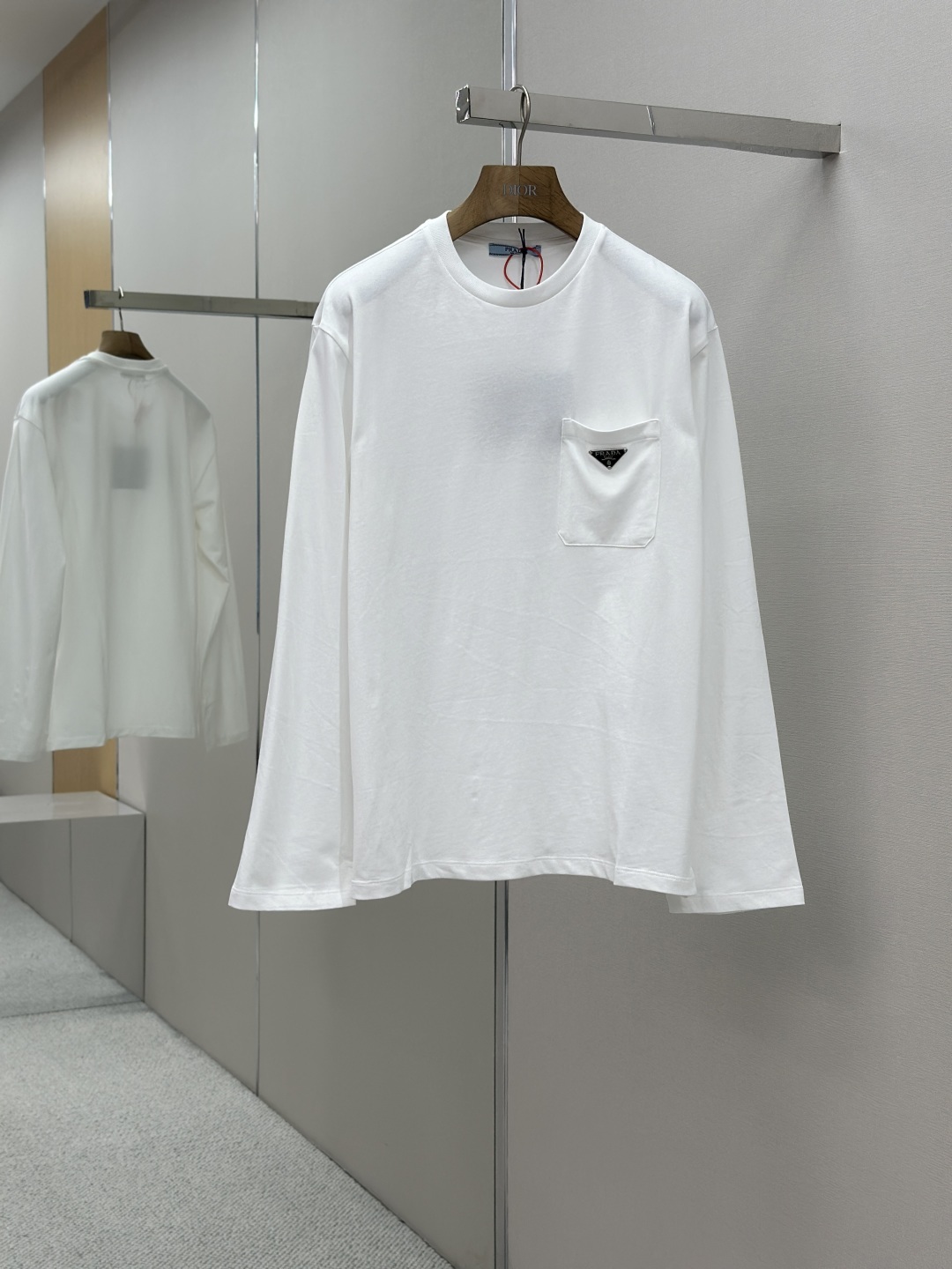 PRADA 三角標口袋長袖