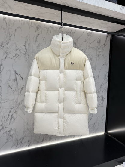 Moncler 羽絨服 2025款 羽絨外套長款（胸標）