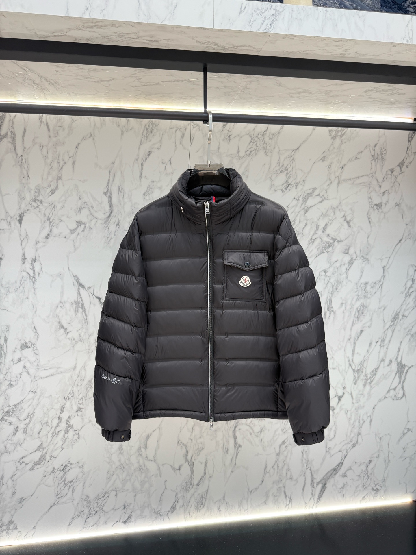 Moncler 羽絨服 2025 年最新款時尚設計師款羽絨外套