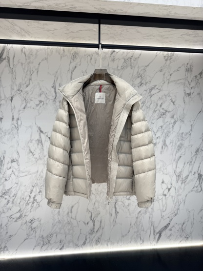 Moncler 羽絨服 2025 年最新款時尚設計師款羽絨外套