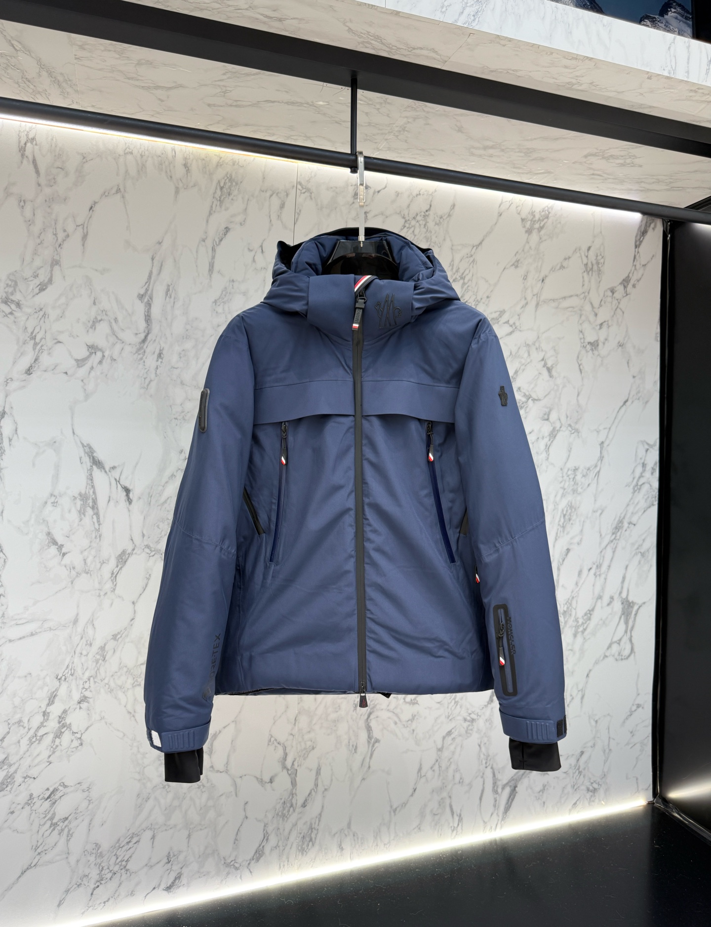 Moncler 羽絨服 2025 年最新款時尚設計師款羽絨外套