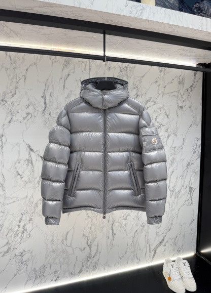 Moncler 羽絨服（頂級鵝絨）2025 最新款時尚設計師款羽絨外套