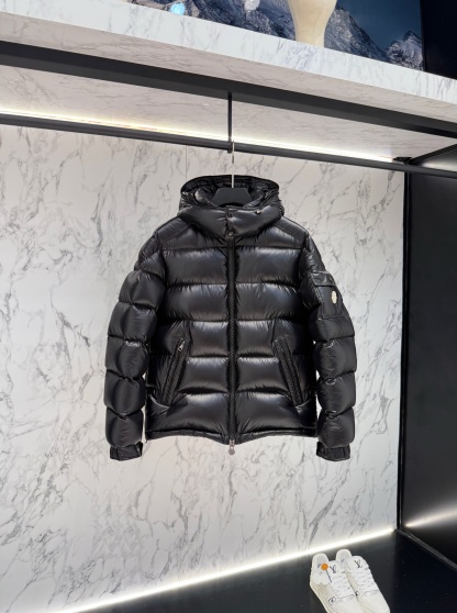 Moncler 羽絨服（頂級鵝絨）2025 最新款時尚設計師款羽絨外套