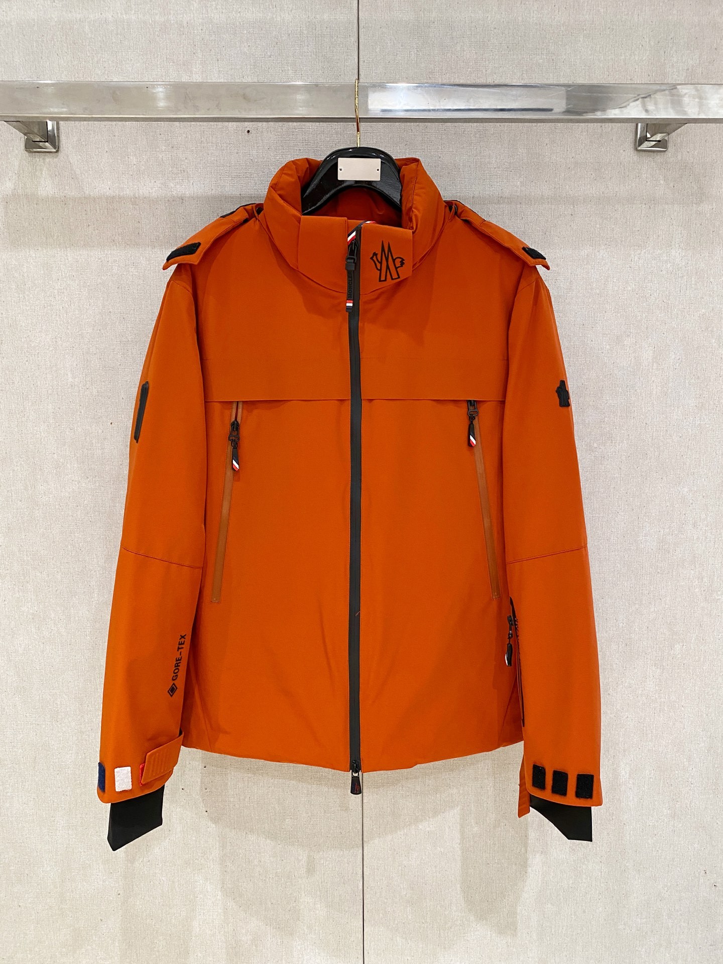 Moncler / 蒙口秋冬男裝 Praz 抽繩風帽短款羽絨夾克