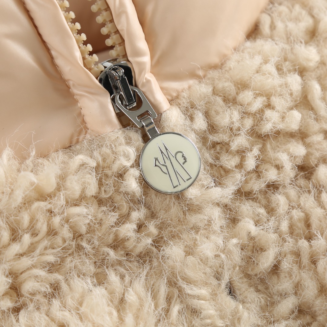 MONCLER 泰迪絨羽絨馬甲