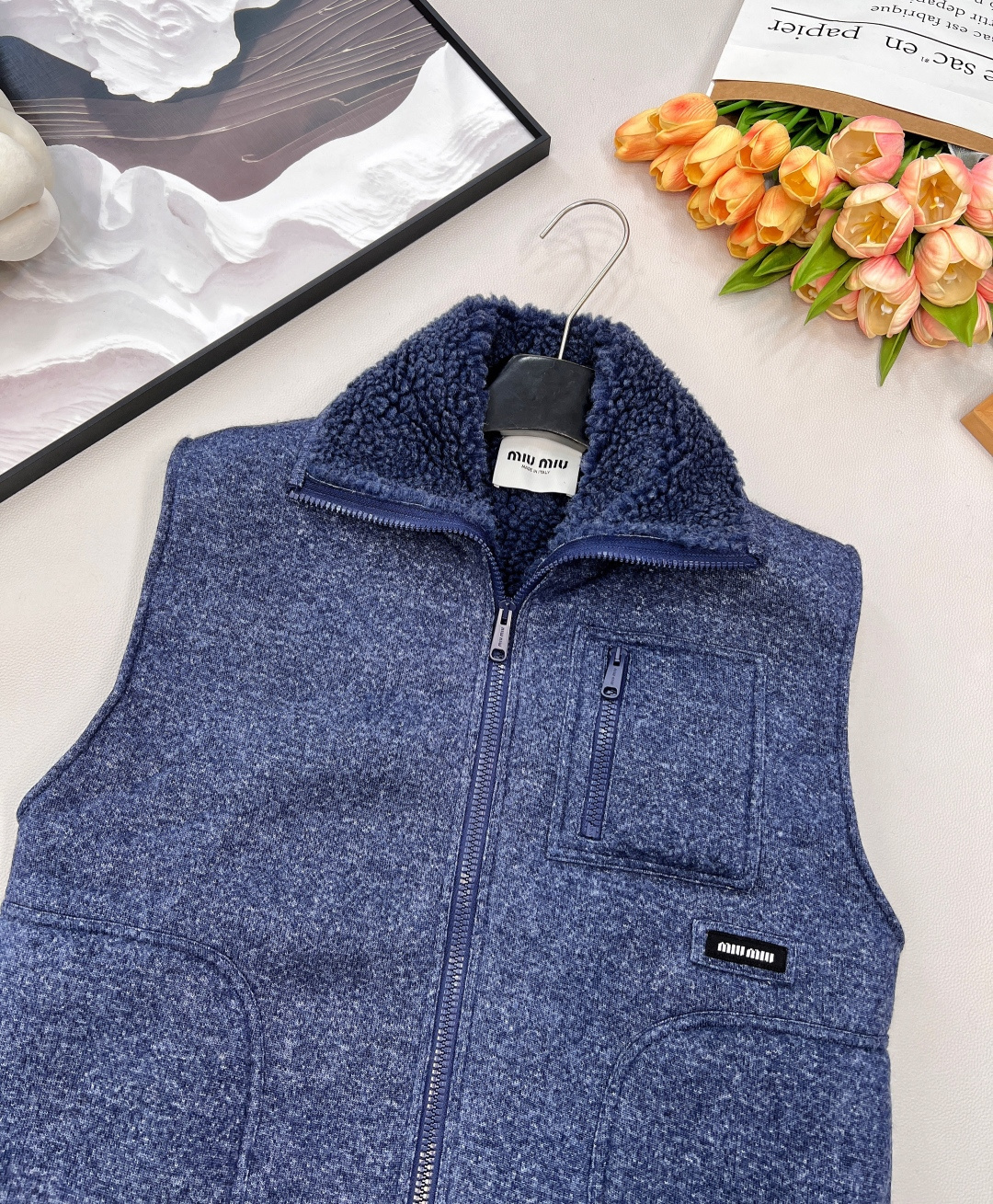 MiuMiu 25 春夏系列秋冬新款字母贴片泰迪马甲