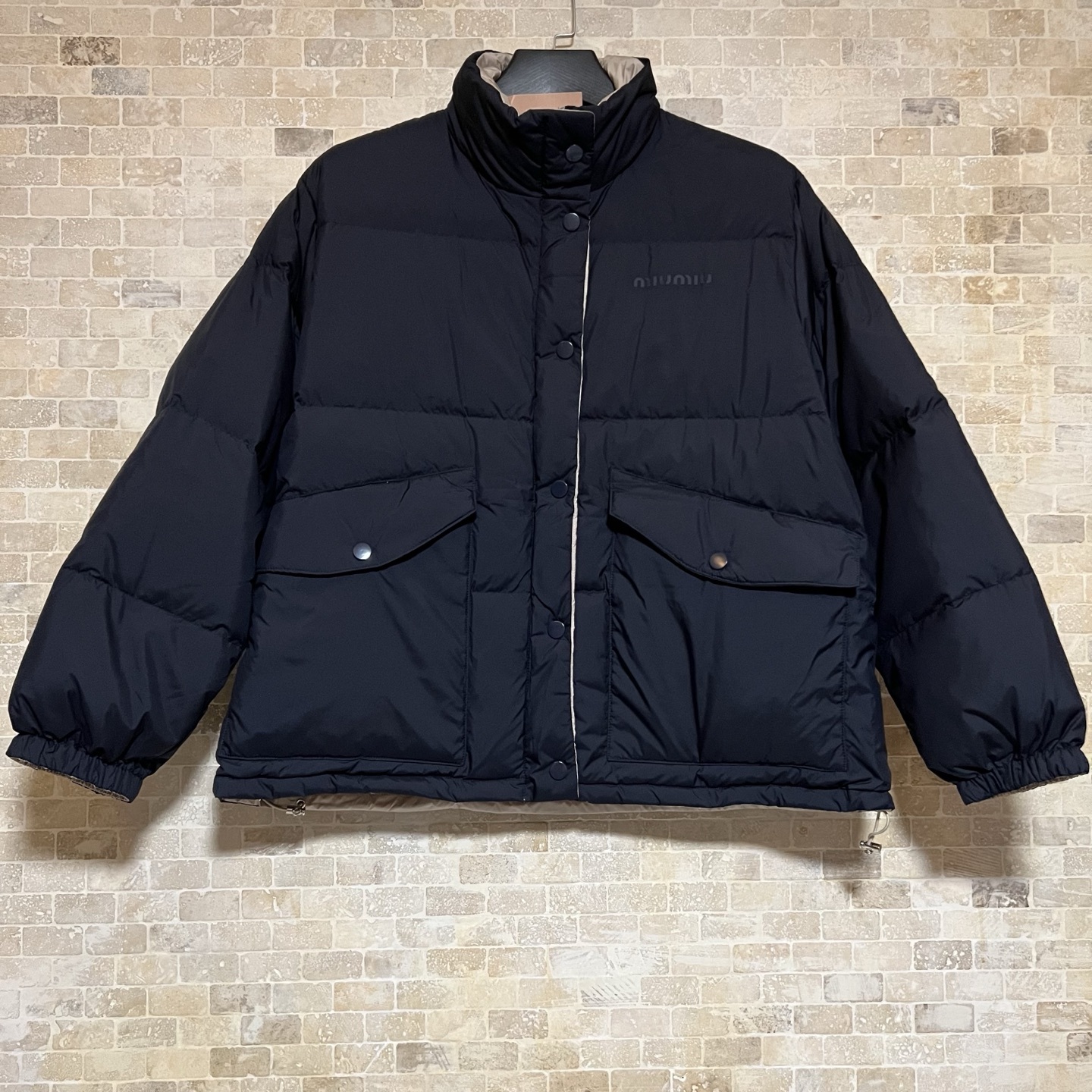 MiuMiu 小字母雙面穿 90 白鴨絨羽絨服