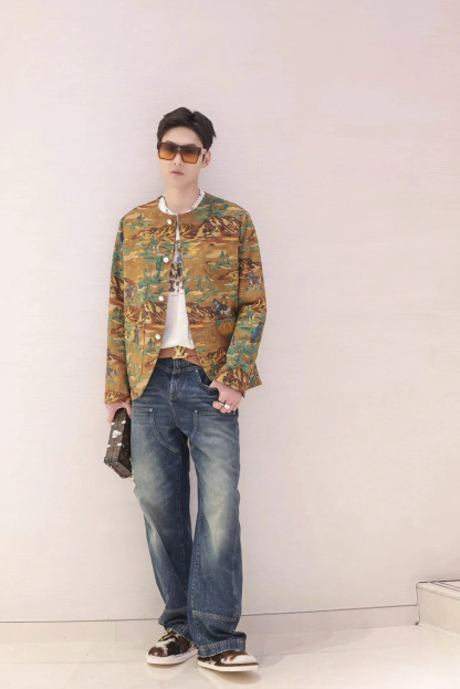 LOUIS VUITTON 土耳其石磨破工裝牛仔褲