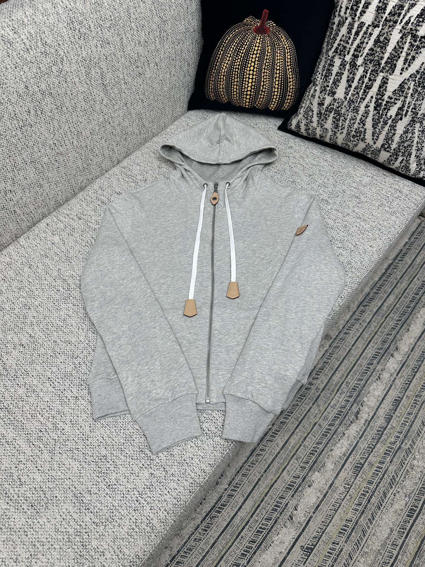 LV 25 春夏新款拉链连帽衫