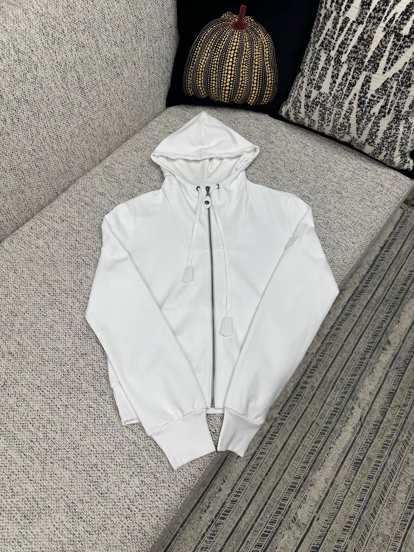 LV 25 春夏新款拉链连帽衫