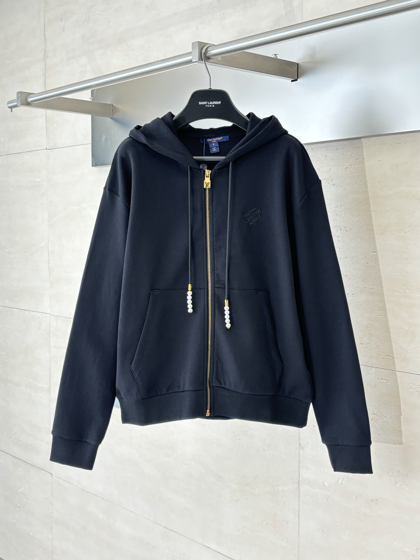 LV / 路易 珍珠吊坠连帽外套（男女同款）