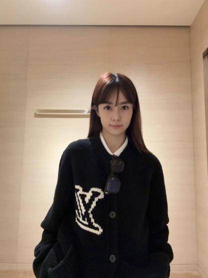 路易威登（LOUIS VUITTON）提花标识针织羊毛开衫