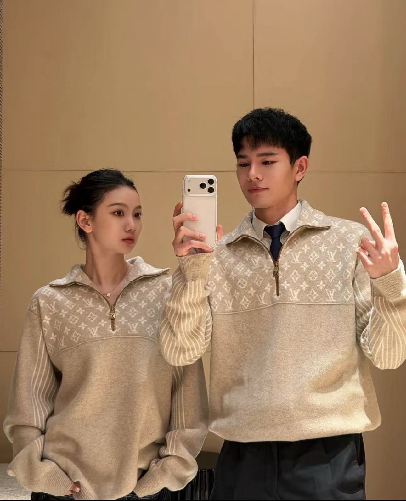 LV罗纹绵羊毛半拉链套头衫