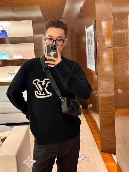 LV 25 春夏鏡像 Logo 嵌花毛衣