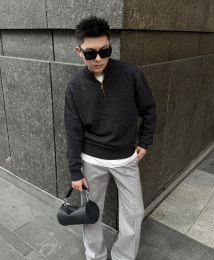 LOUIS VUITTON 嵌花暗紋拉鍊 POLO 衛羊毛衫