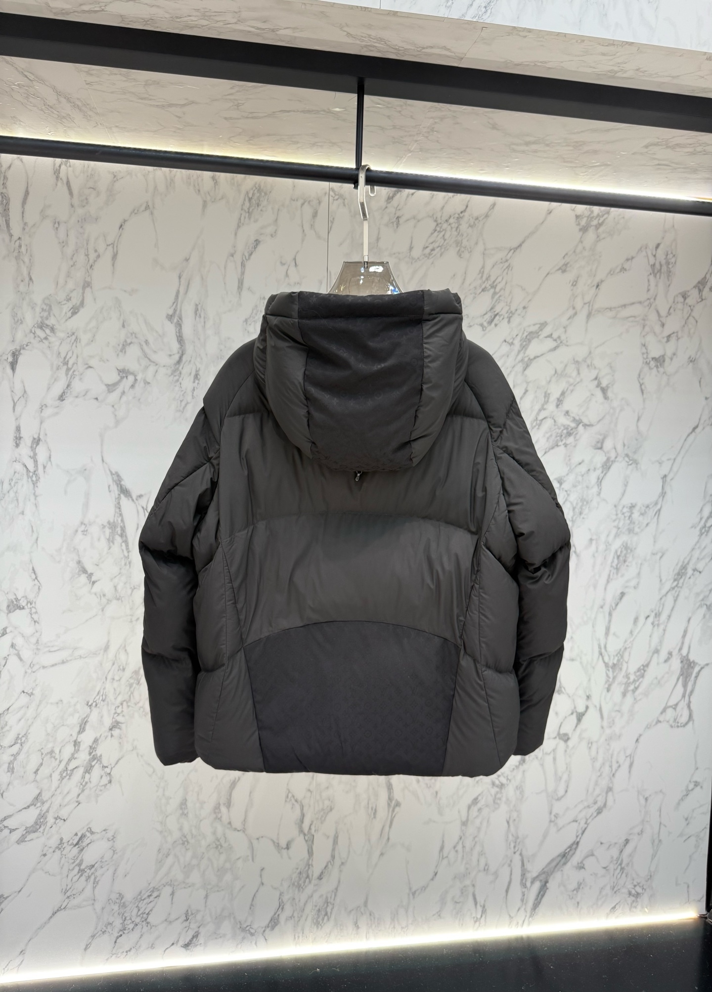 LV 羽絨服 2025 最新款時尚設計師款羽絨外套