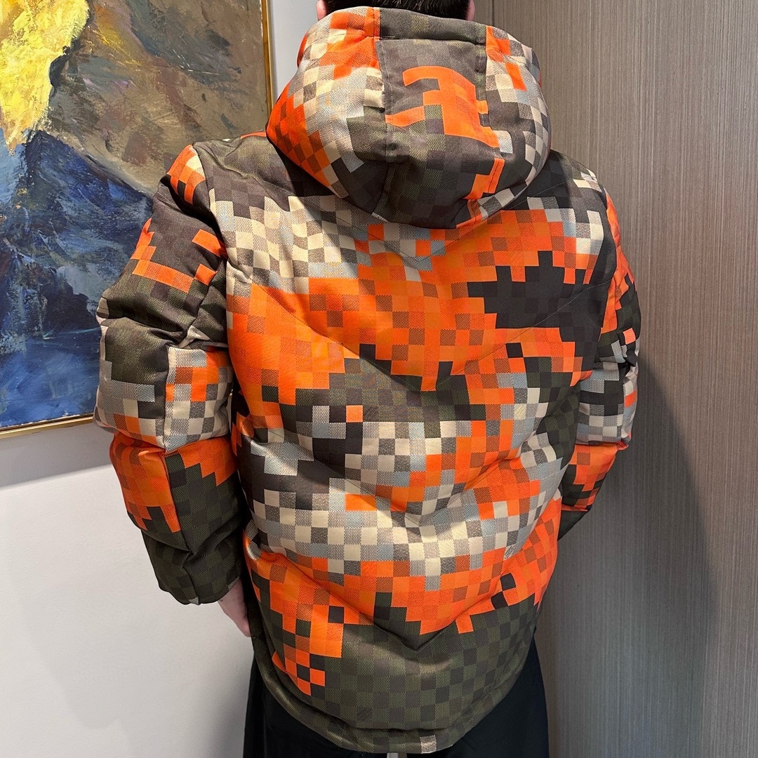 LV 24FW 迷彩馬賽克棉服外套