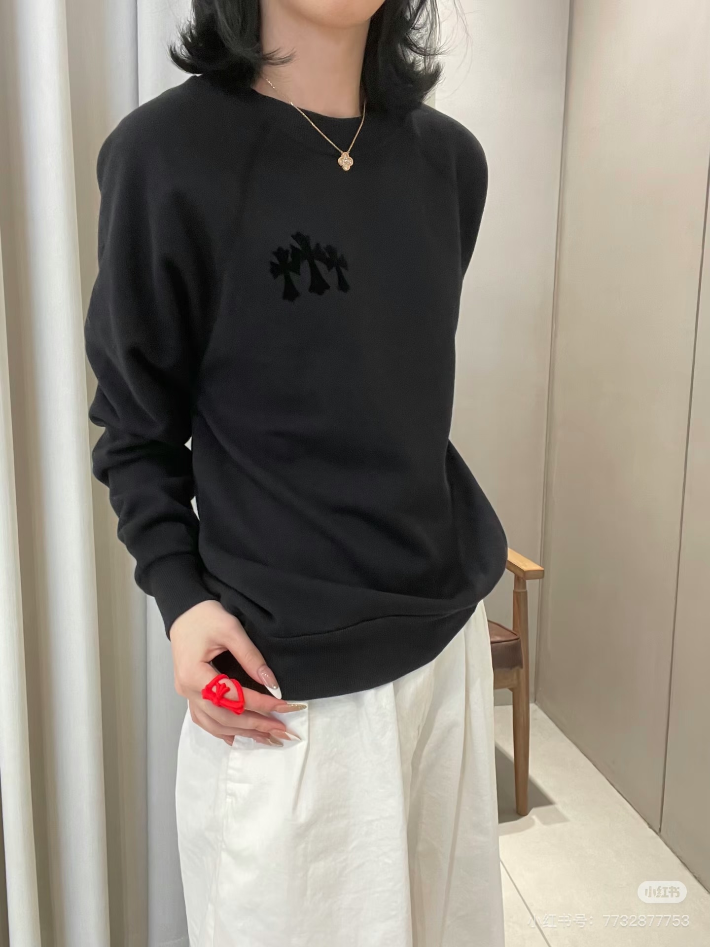 克羅心 25Fw 植絨十字架長袖 T 恤