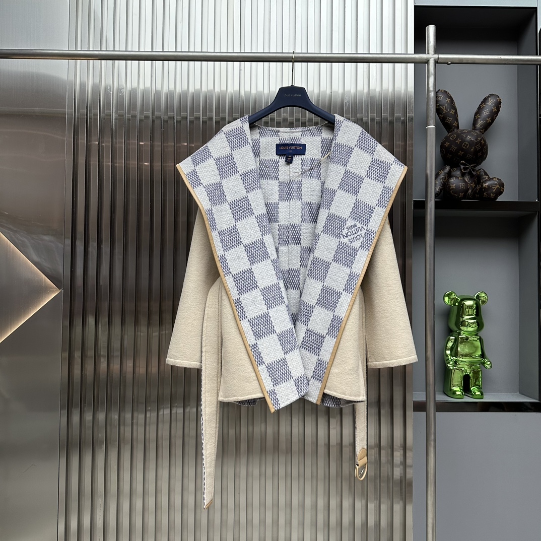 LV 秋冬經典款大衣