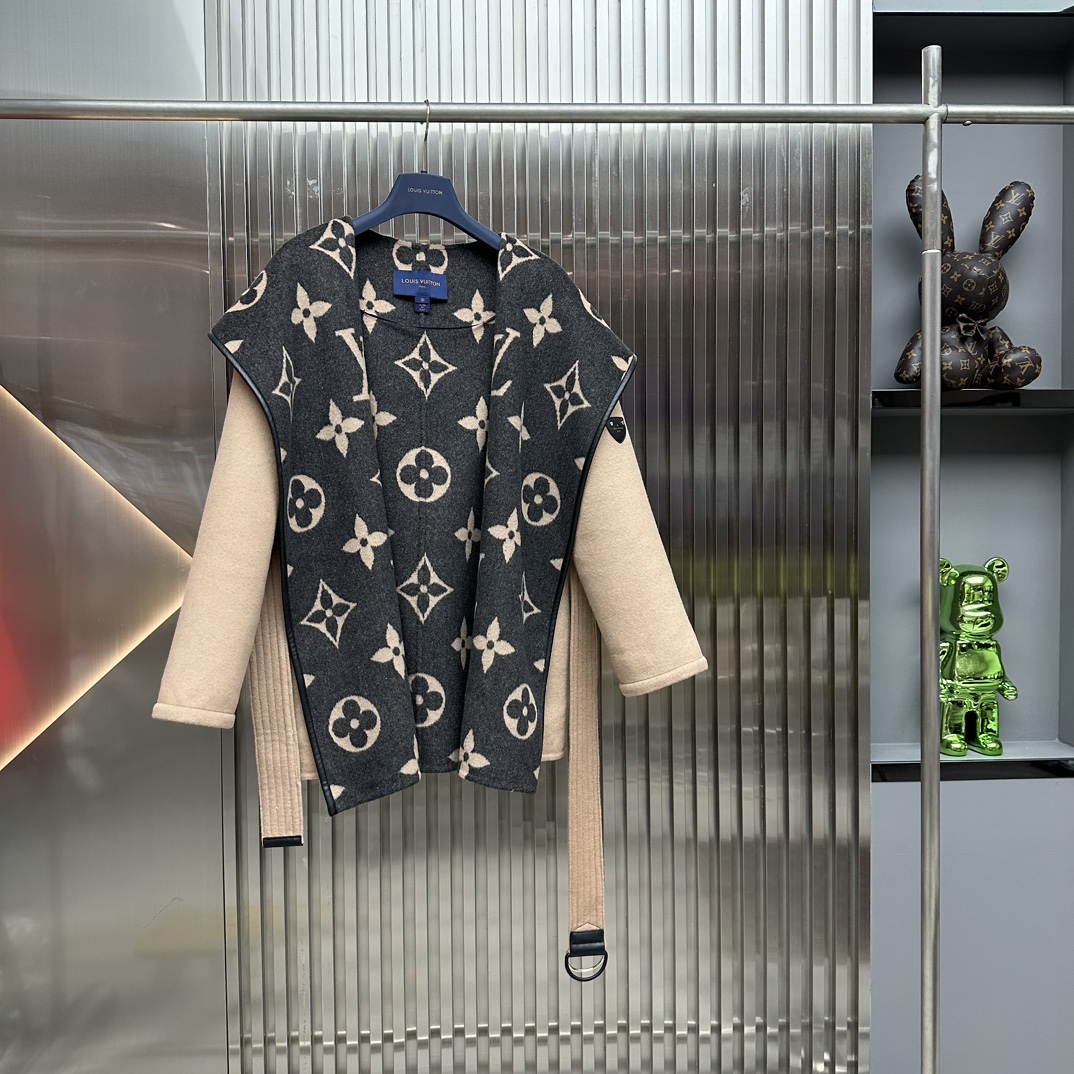 LV 秋冬經典款大衣