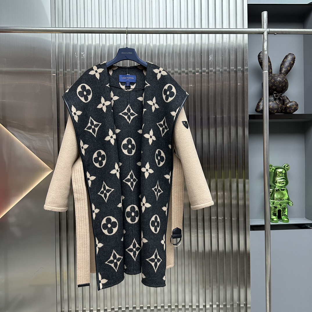 LV 秋冬經典款大衣
