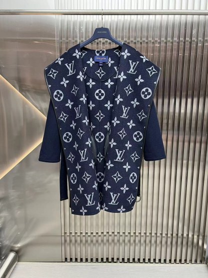 LV 秋冬經典款大衣