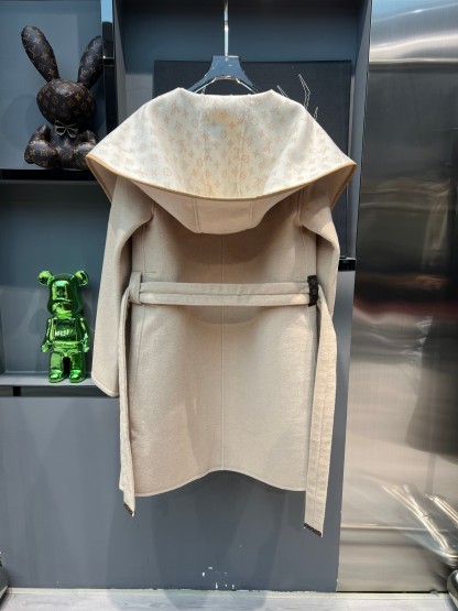 LV 駝色雙面穿大衣
