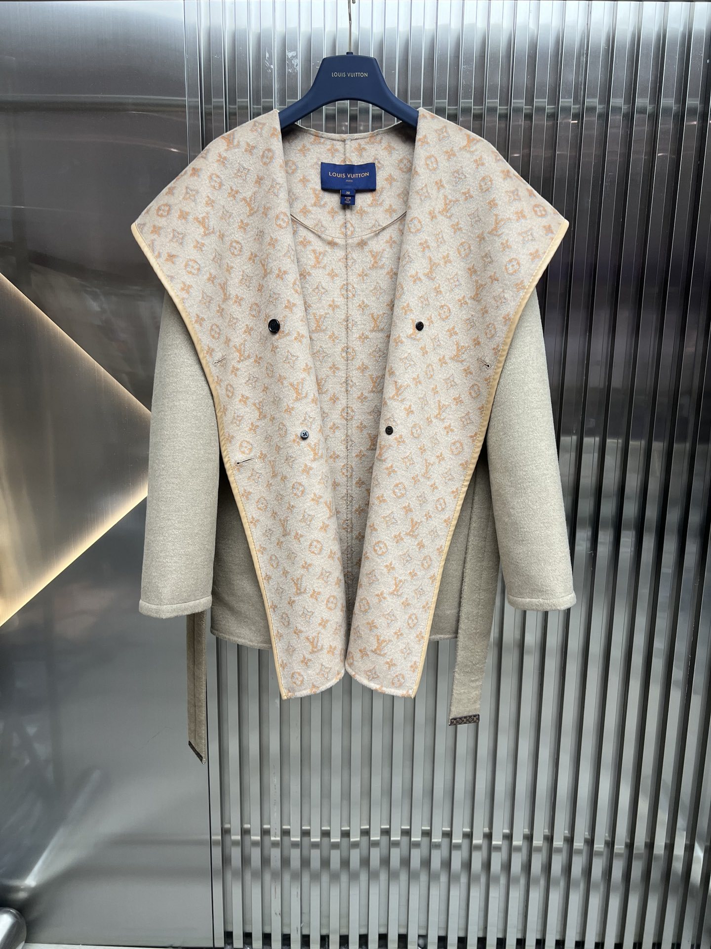 LV 雙影雙排扣短款大衣（短款）