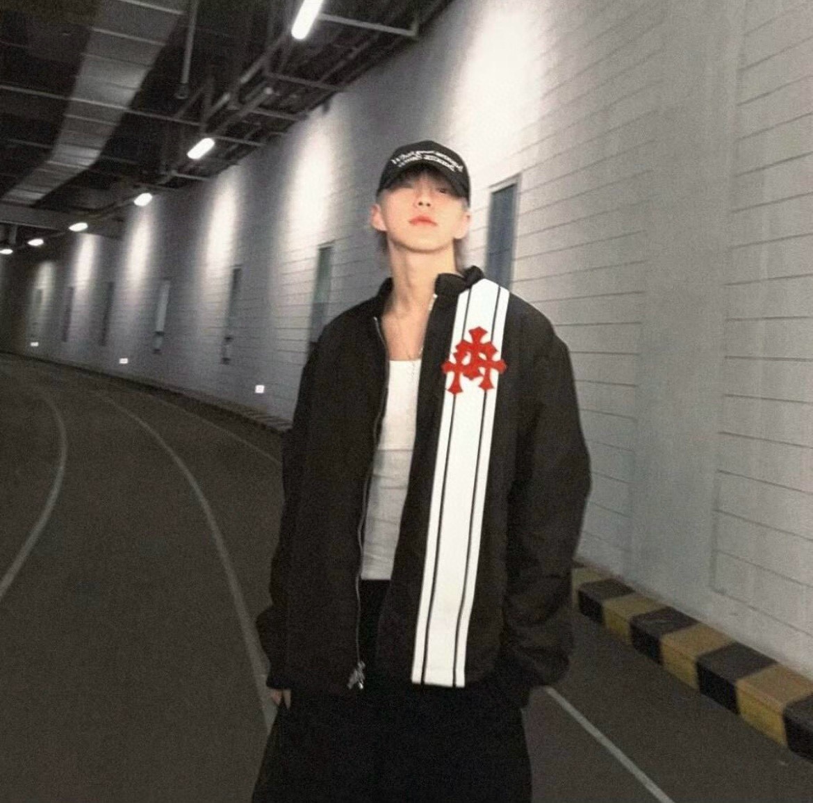 CH 24FW 黑白拼色紅標棉服外套