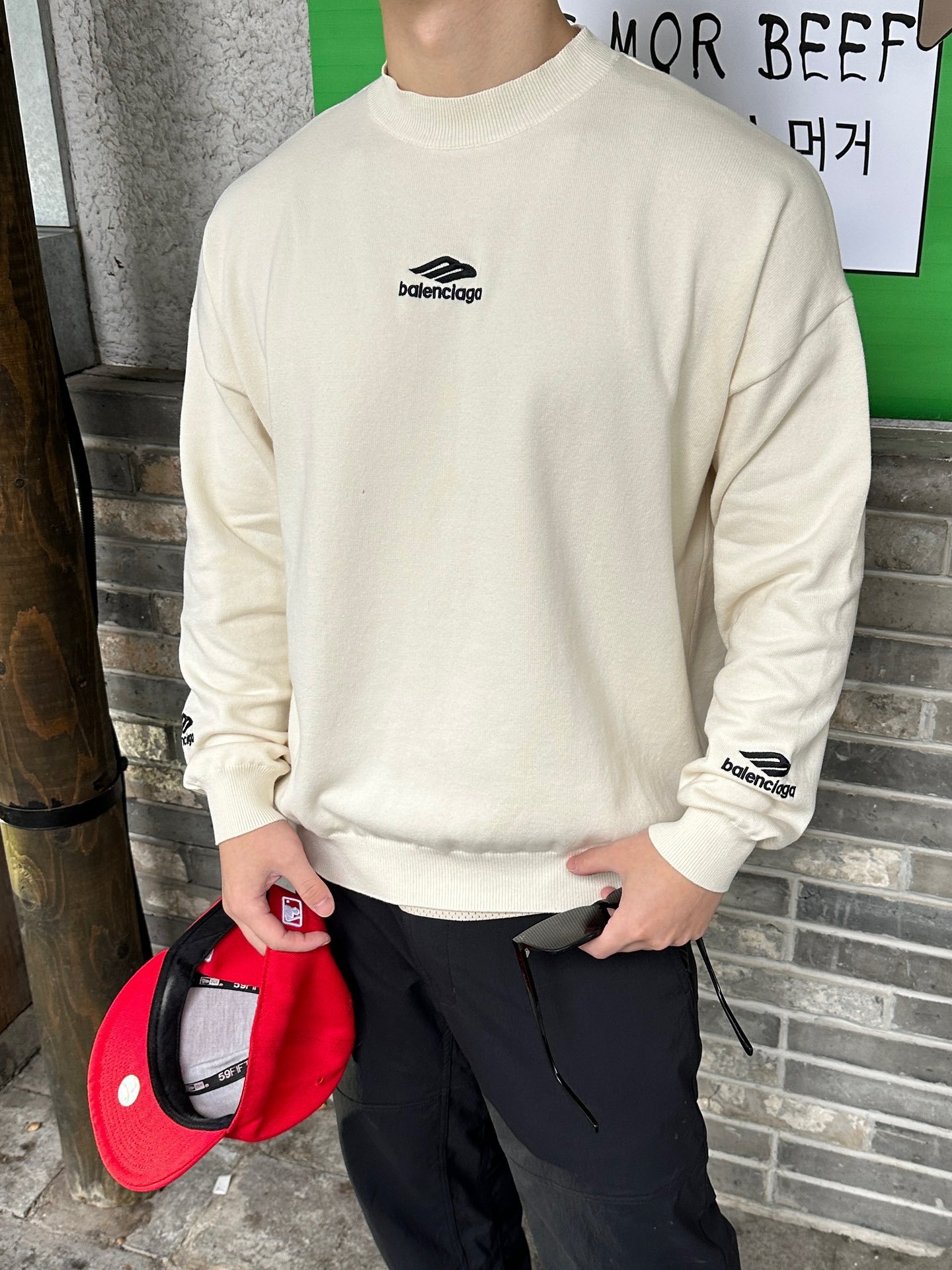 Balenciaga 滑雪系列 3B 刺繡毛衣