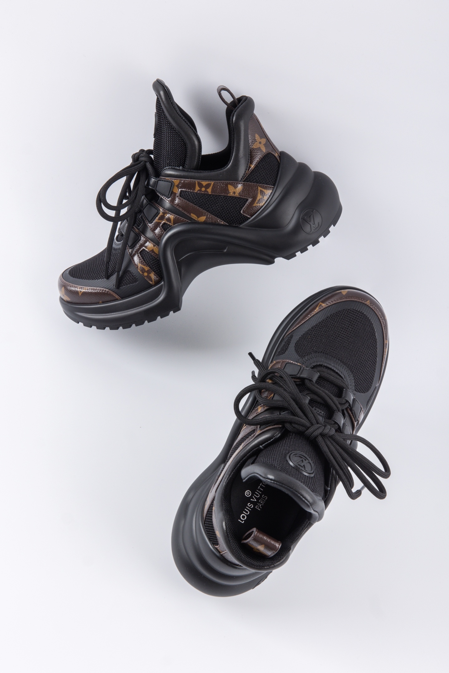 LV Archlight 系列拱橋底老爹鞋 （女款）