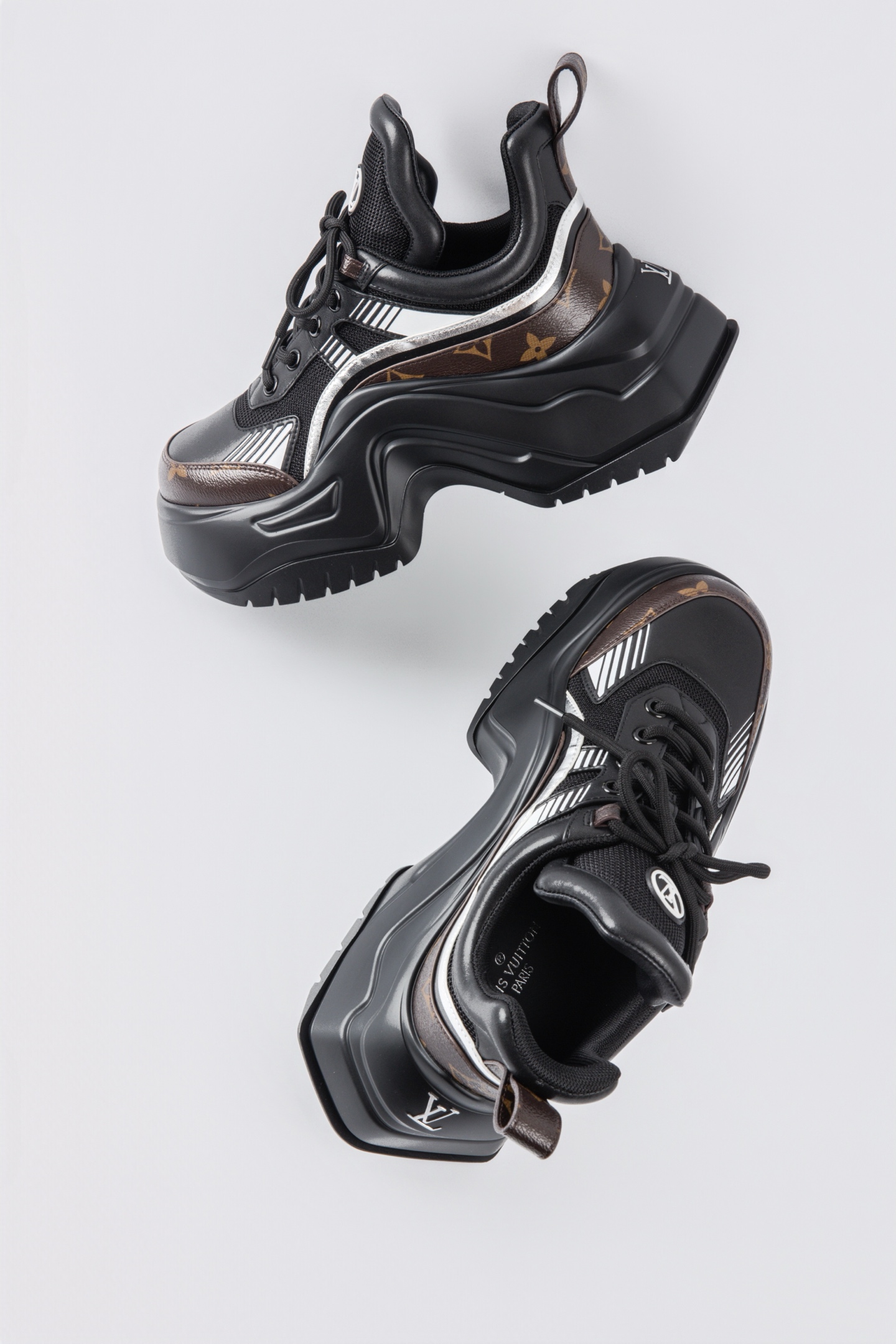 Louis Vuitton・路易威登 / 新款 LV Archlight 系列拱橋厚底 2.0 老爹鞋 （女款）