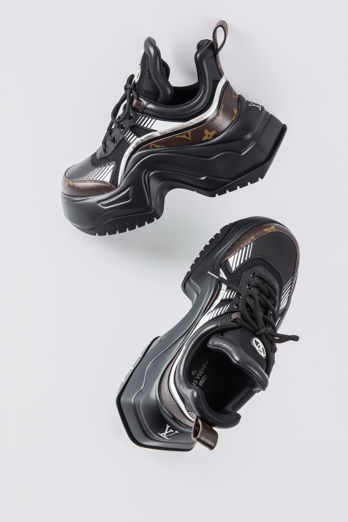 Louis Vuitton・路易威登 / 新款 LV Archlight 系列拱橋厚底 2.0 老爹鞋 （女款）