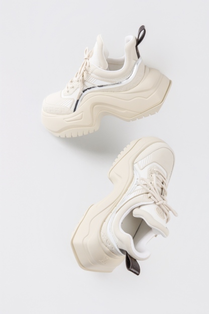 Louis Vuitton・路易威登 / 新款 LV Archlight 系列拱橋厚底 2.0 老爹鞋 （女款）