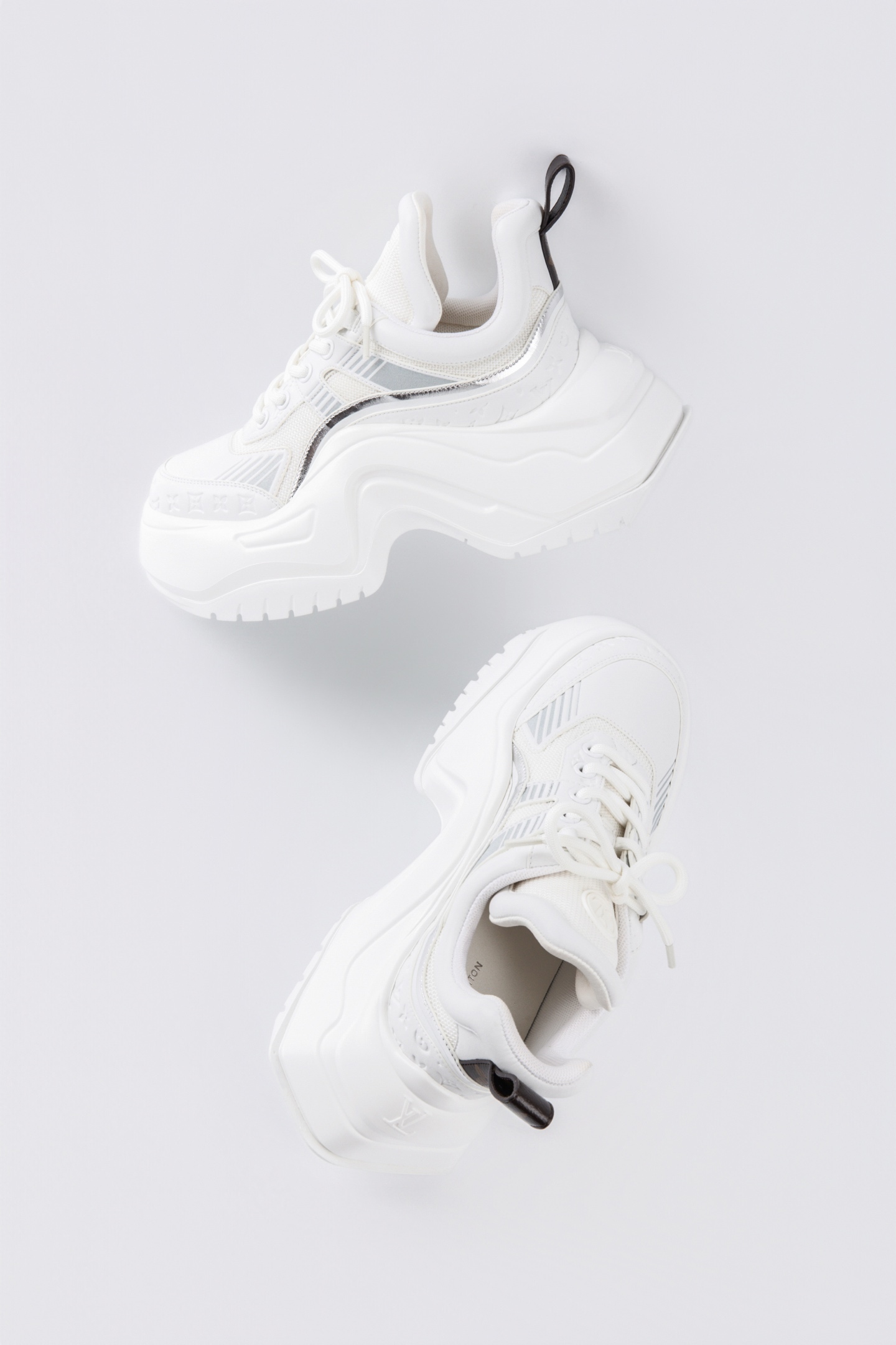 Louis Vuitton・路易威登 / 新款 LV Archlight 系列拱橋厚底 2.0 老爹鞋 （女款）