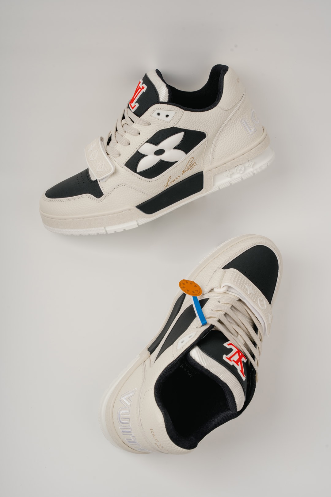 LOUIS VUITTON Trainer 皮革 圓頭繫帶魔術貼 低幫 板鞋 鴛鴦 男女同款