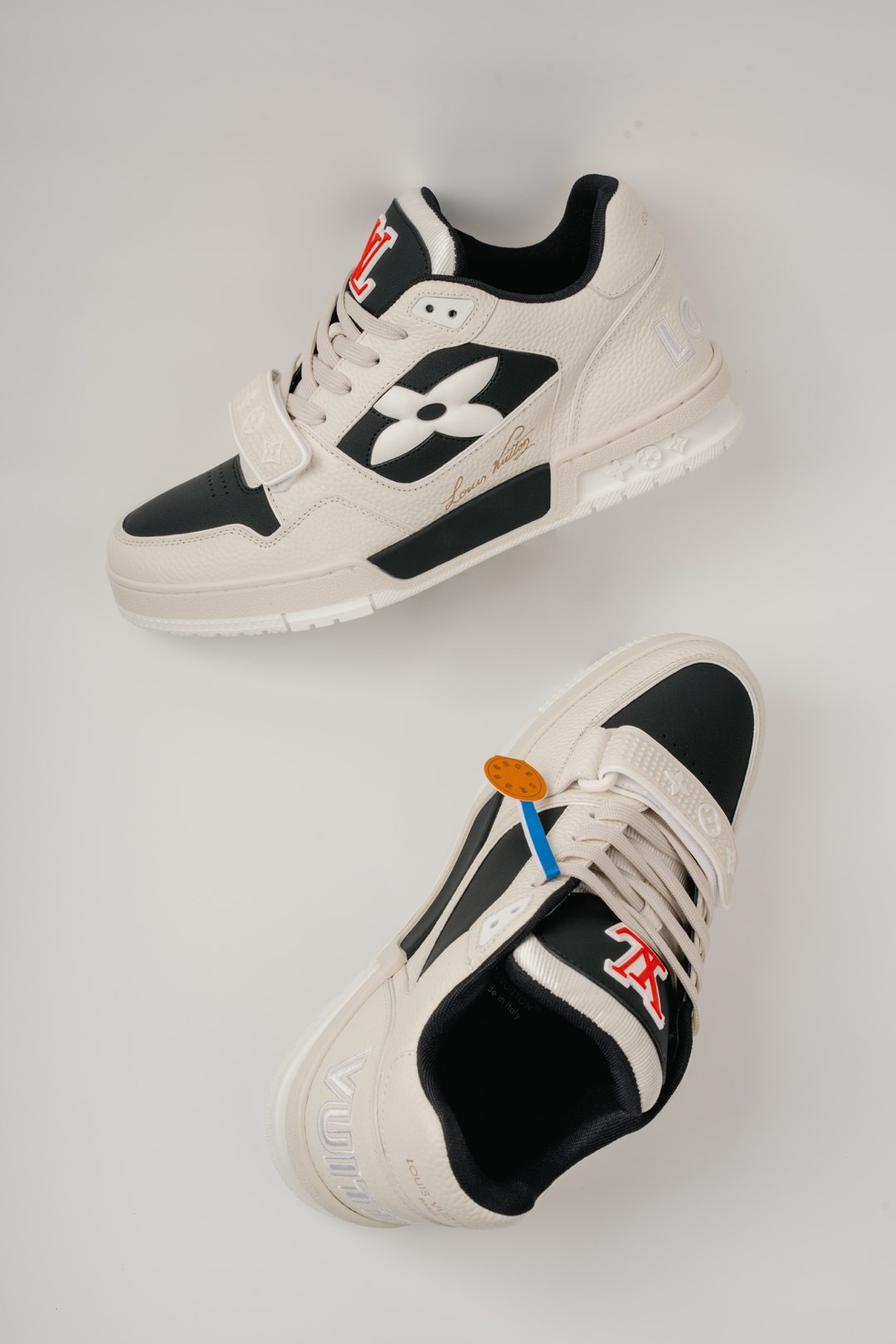 LOUIS VUITTON Trainer 皮革 圓頭繫帶魔術貼 低幫 板鞋 鴛鴦 男女同款