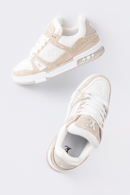 LOUIS VUITTON Trainer 皮革 圓頭繫帶 字母簽名 低幫 板鞋 鴛鴦 男女同款