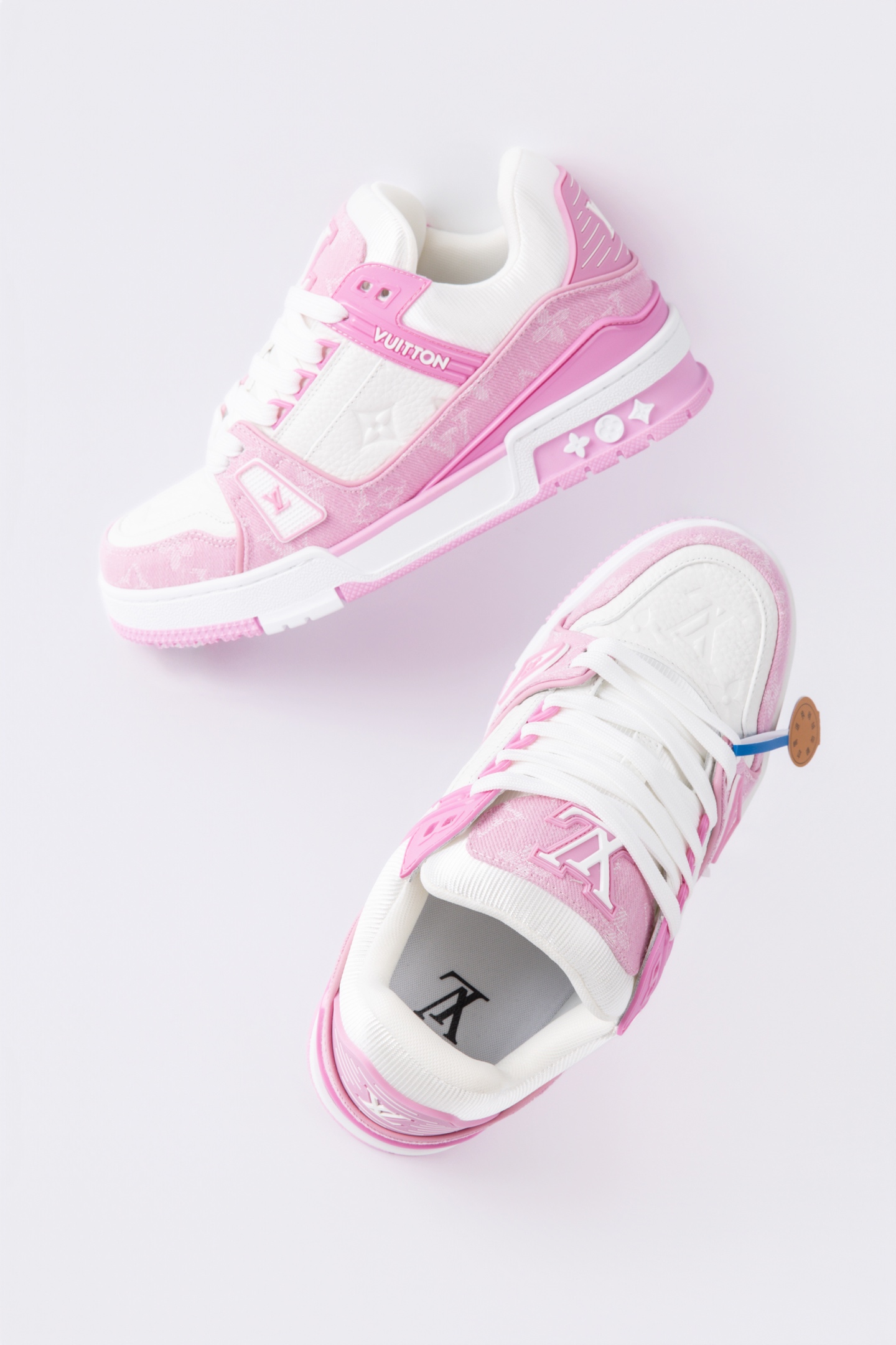 LOUIS VUITTON Trainer 皮革 圓頭繫帶 字母簽名 低幫 板鞋 鴛鴦 男女同款