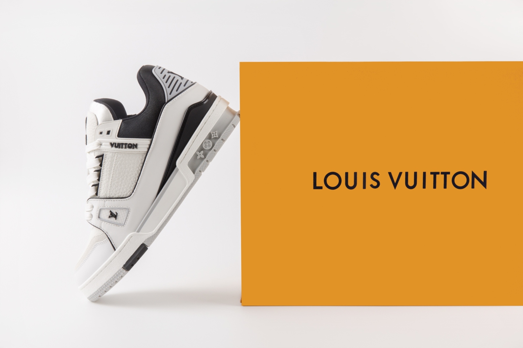 LOUIS VUITTON Trainer 荔枝紋系列 男女同款
