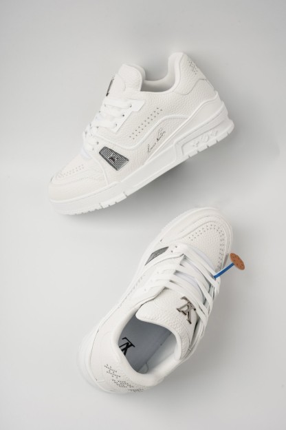  LV Trainer 紐釘款 男女同款