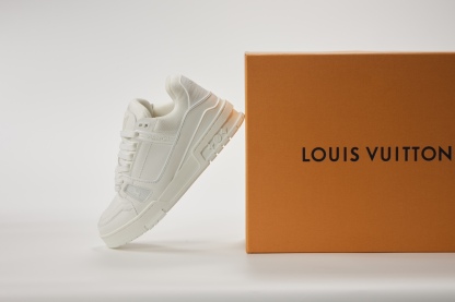 LV TRAINER 皮款