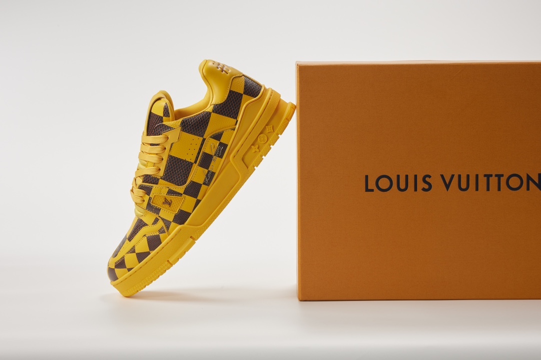 LV TRAINER 棋盤格系列 男女同款