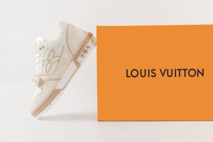 LV TRAINER 男女同款 數位列印系列